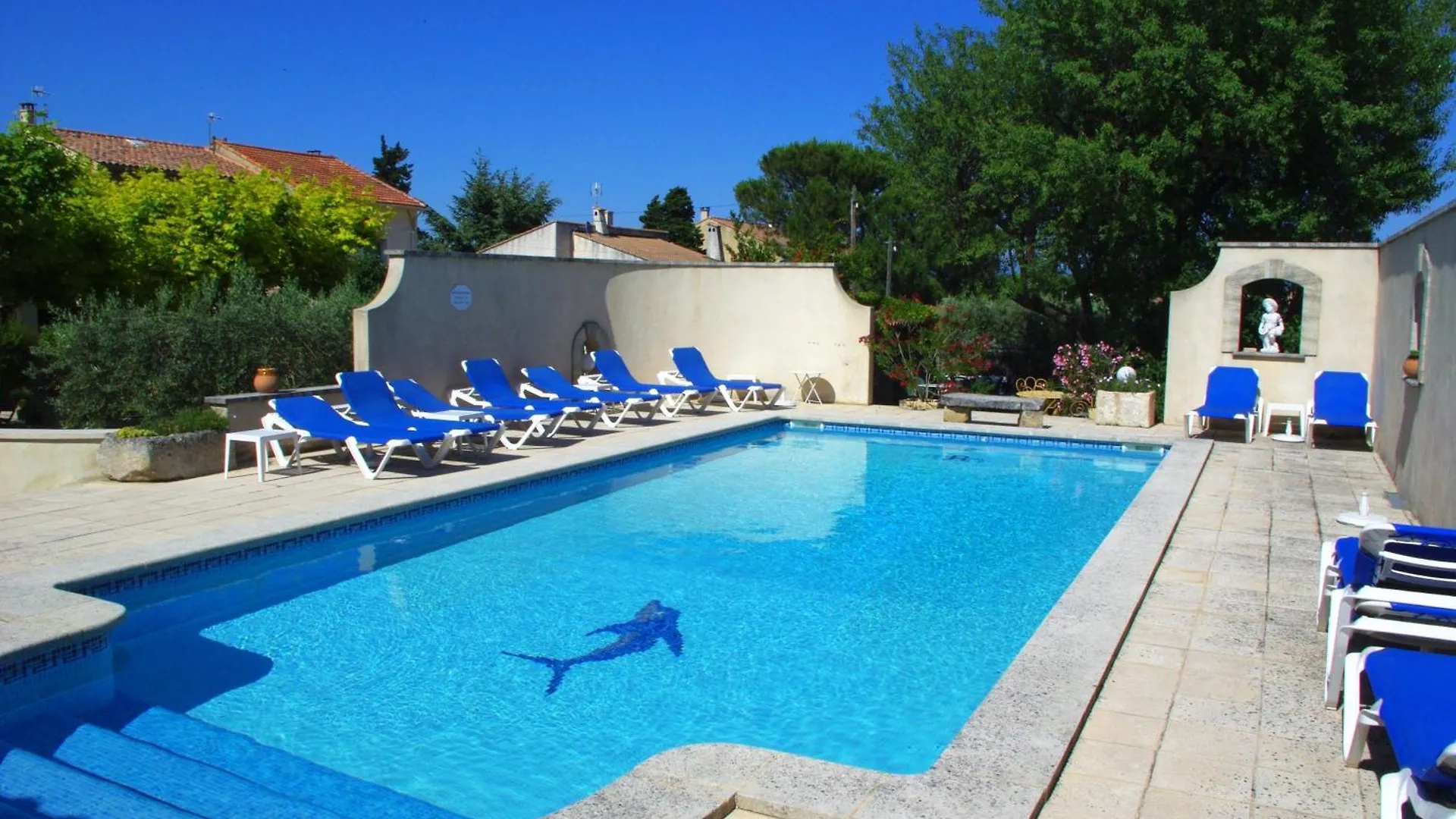 Gite Le Mas De L'Amandier Saint-Saturnin-les-Avignon 0*,  France